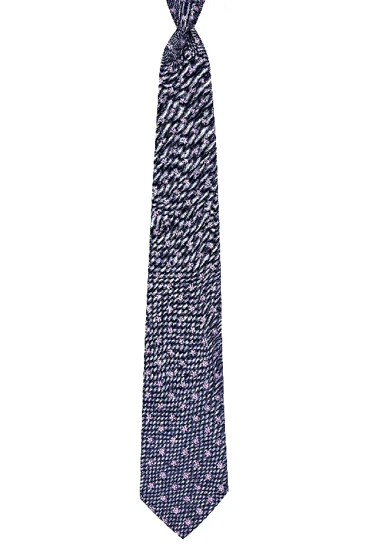 Men's Suits with Athletic FitsA Martin Greenfield Clothiers Tie