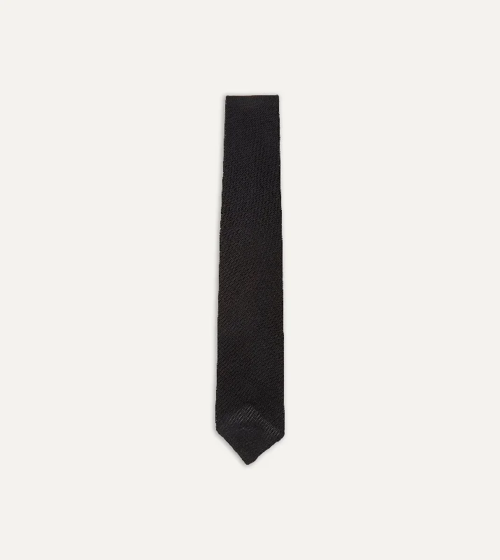 Men's Suits with Mother-of-Pearl ButtonsBlack Fine Woven Grenadine Silk Hand Rolled Tie