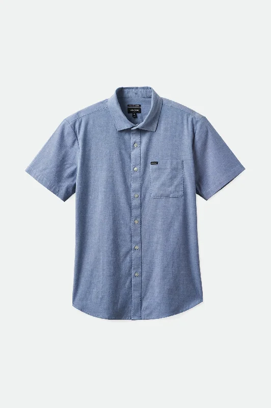 Men's Solid-Color Button-Down Shirts for VersatilityCharter Oxford S/S Woven Shirt - Light Blue Chambray