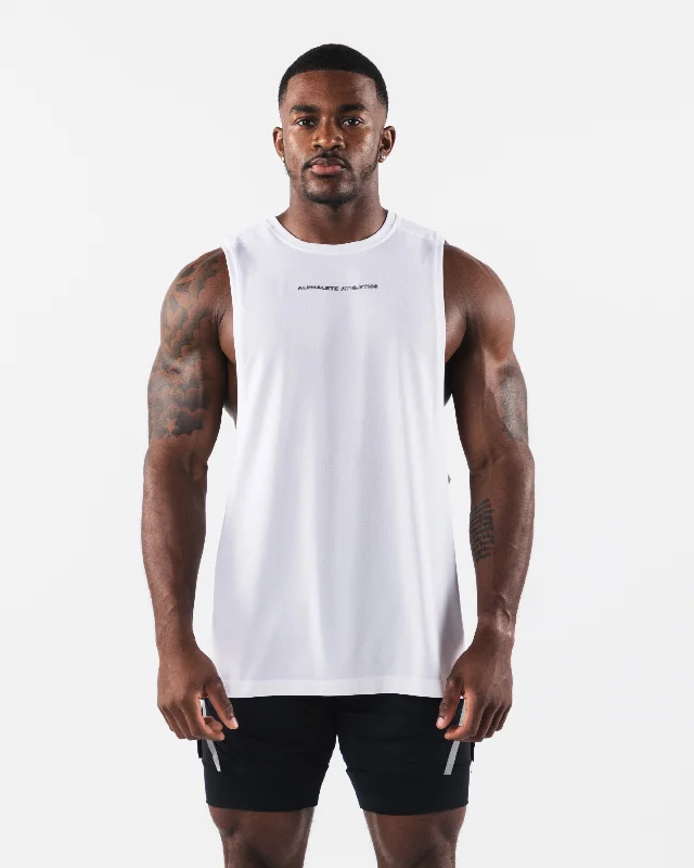 Men's Shirts with Rounded HemlinesAA Airtech Cutoff - White