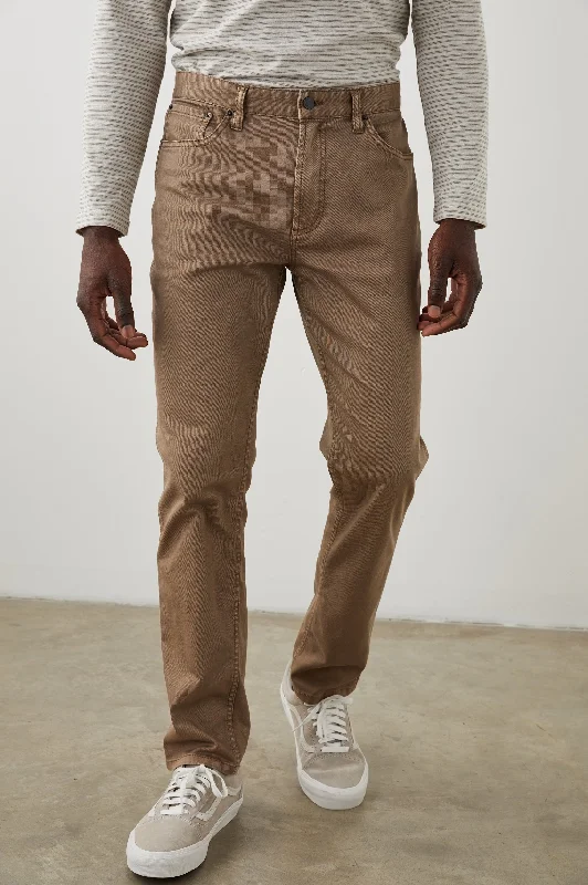 Classic Blue Men's JeansCARVER PANT - CACAO