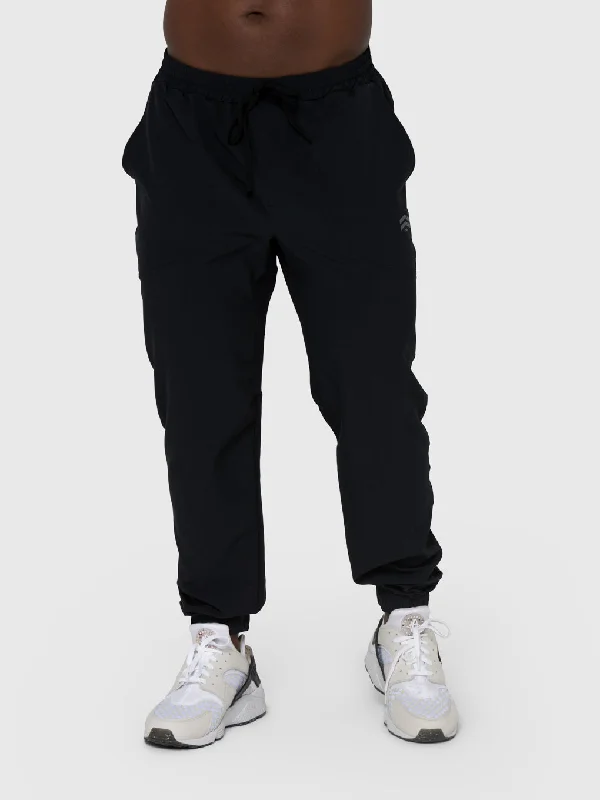 Men's Pants with Wrinkle-Resistant FabricBARRY'S BLACK HYBRID JOGGER