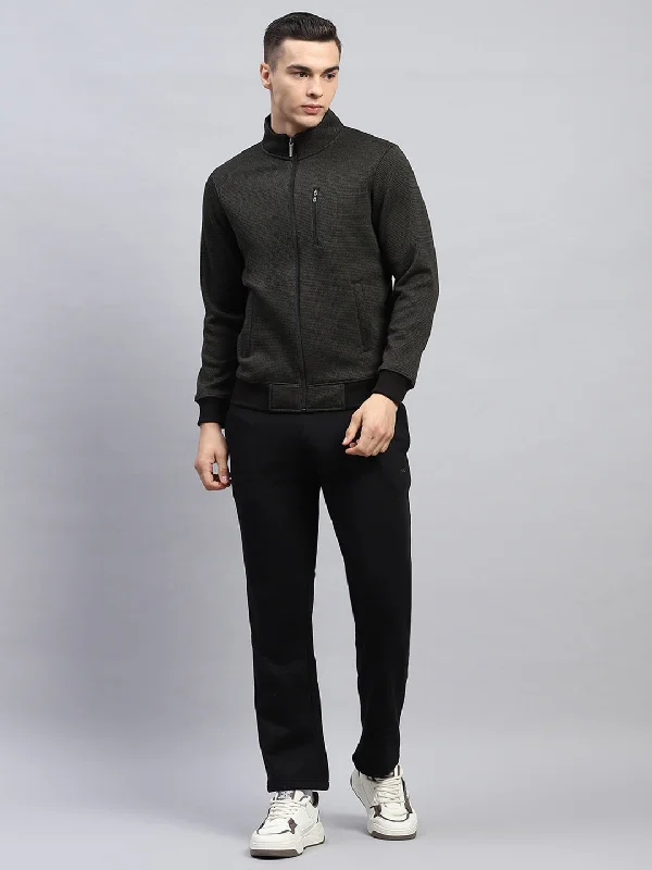 Relaxed-Fit Casual Men's SportswearMen Black Self Design Mock Neck Full Sleeve Winter Tracksuit