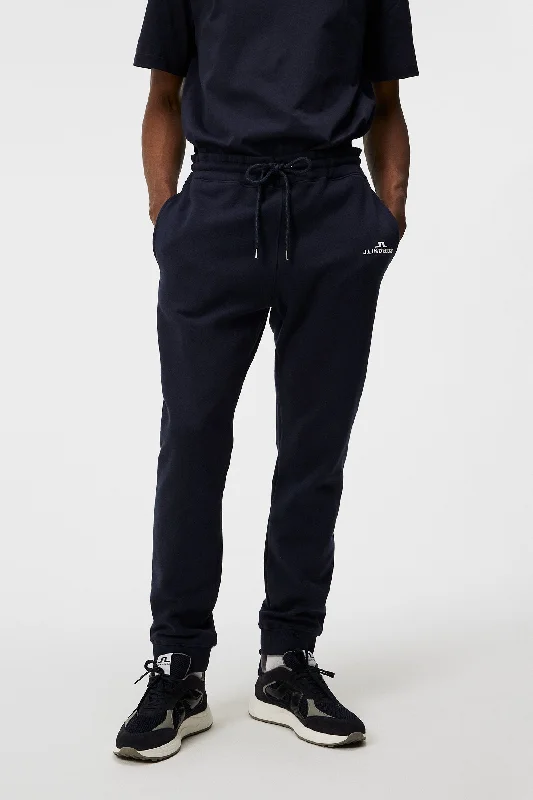 Men's Pants with Water-Resistant FabricMen's Alpha Pant